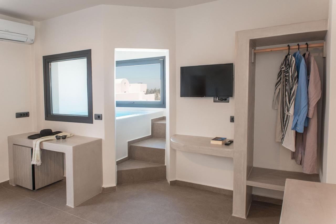 North Wind Luxury Suites Oía Exterior photo
