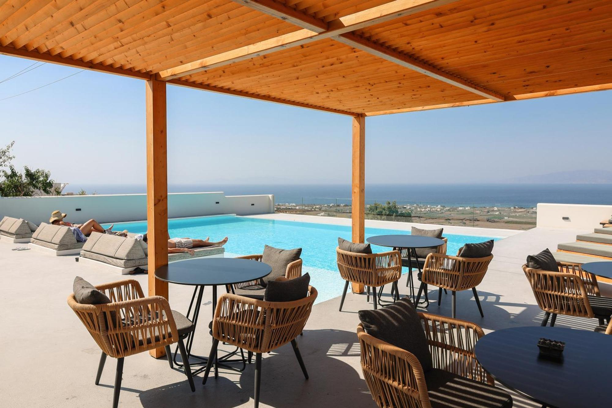 North Wind Luxury Suites Oía Exterior photo