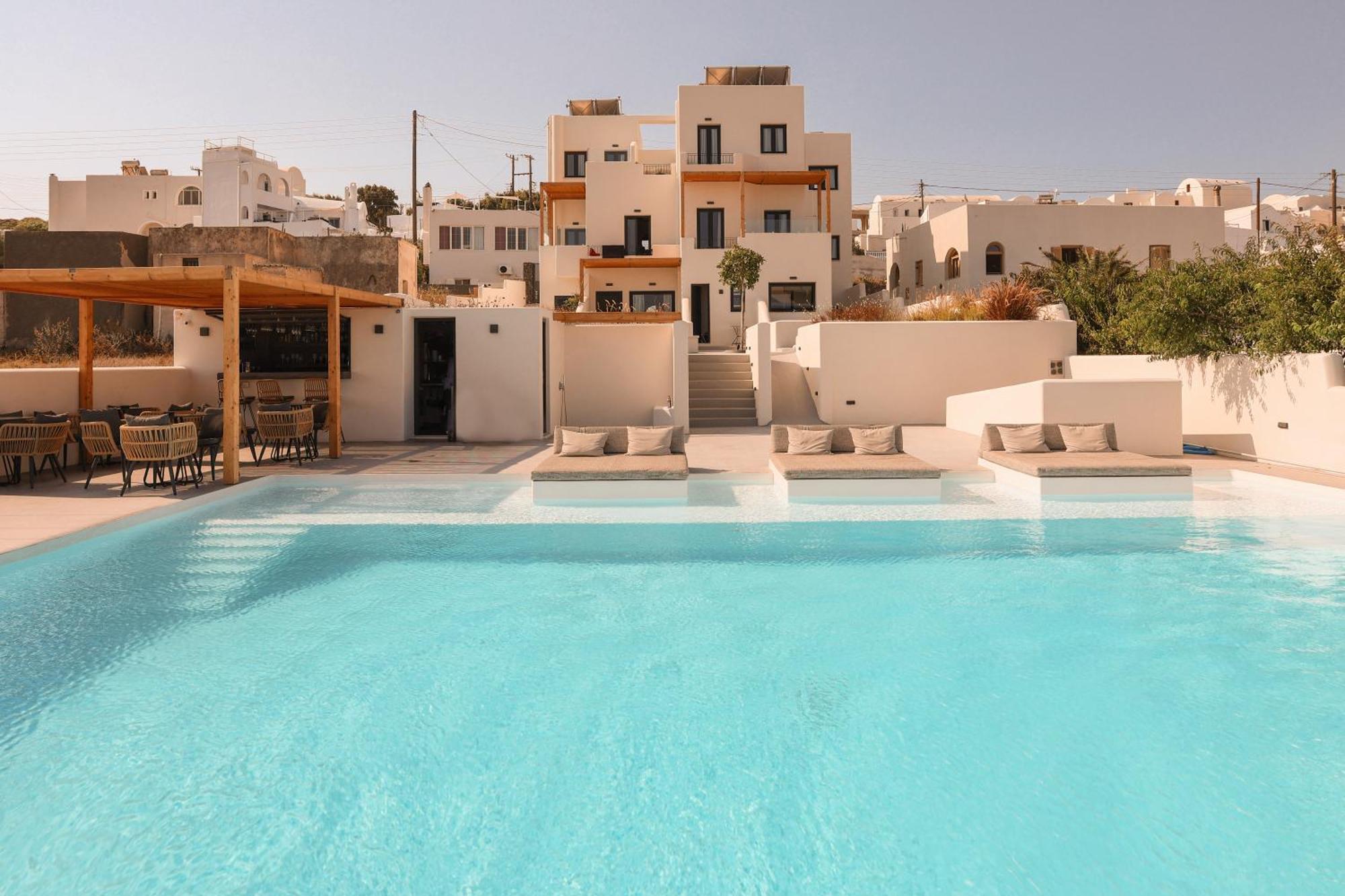 North Wind Luxury Suites Oía Exterior photo